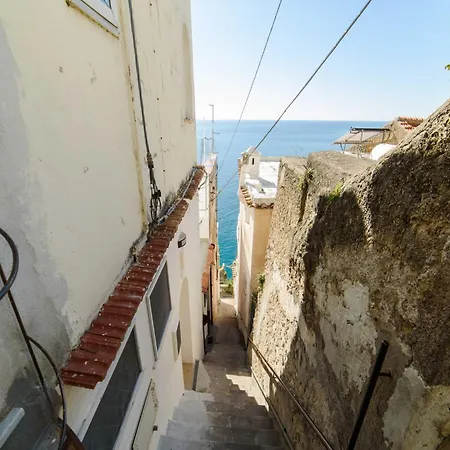 Near Piazza Dei Mulini * Positano